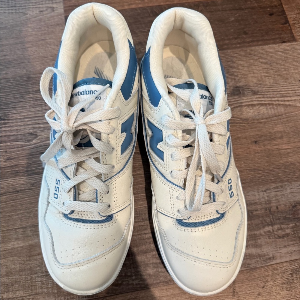 New Balance 550 - Picture 2 of 4